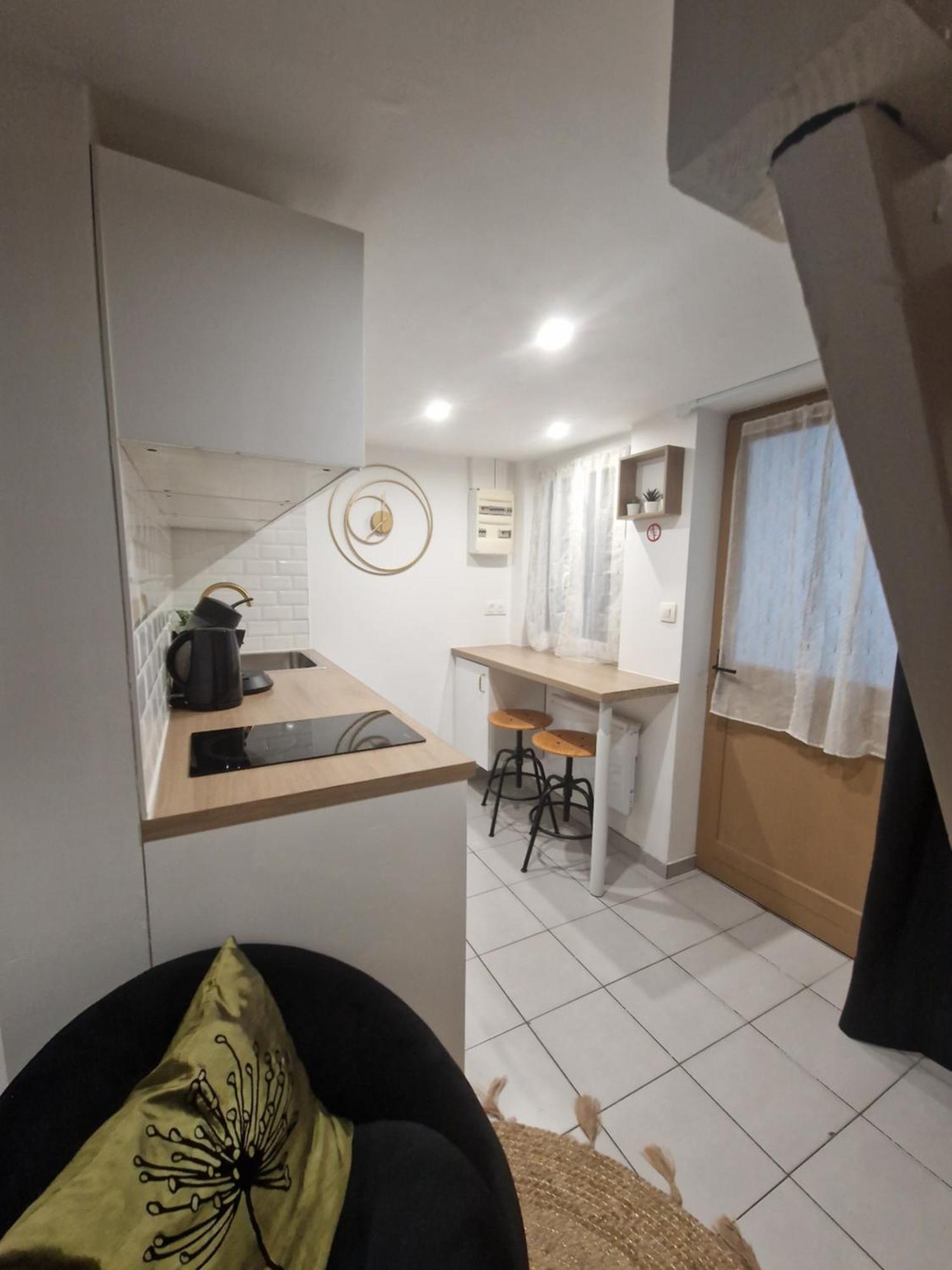 Le Petit Triplex Des Carmelites -coeur Historique Apartment